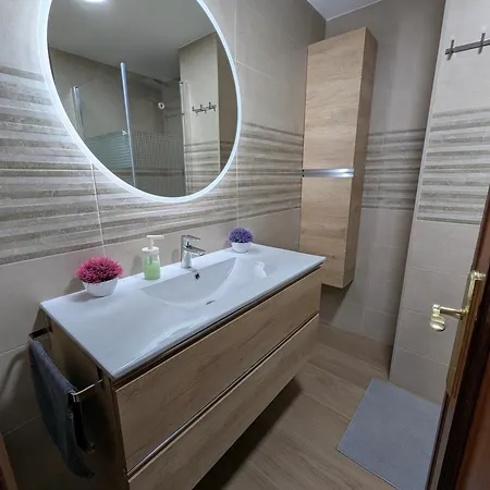 Apartmán Con Terraza De Ensueno Junto Al Mar *