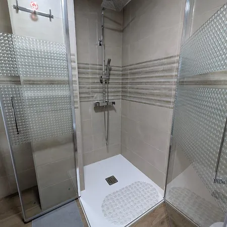 Con Terraza De Ensueno Junto Al Mar * 库列拉